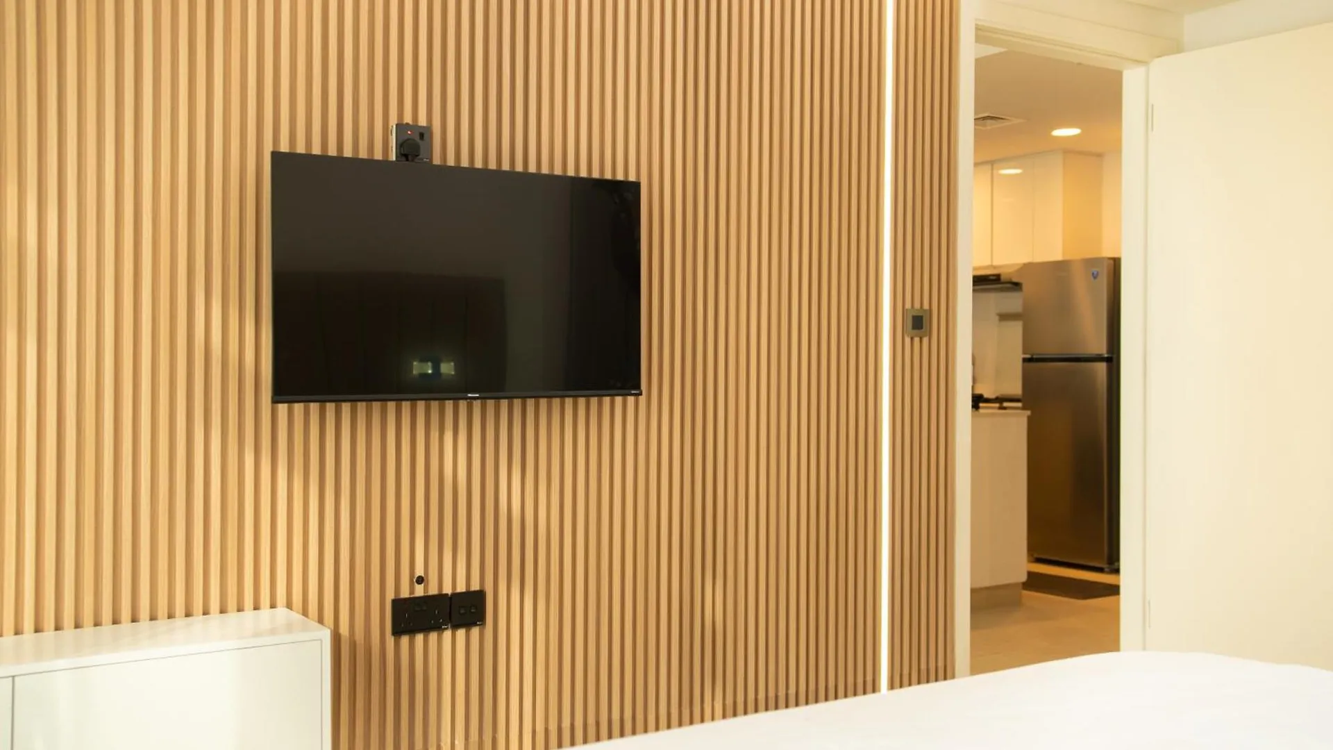 Beautiful Two Bedroom Apartament In Sharjah By Stay Bnb 0*,